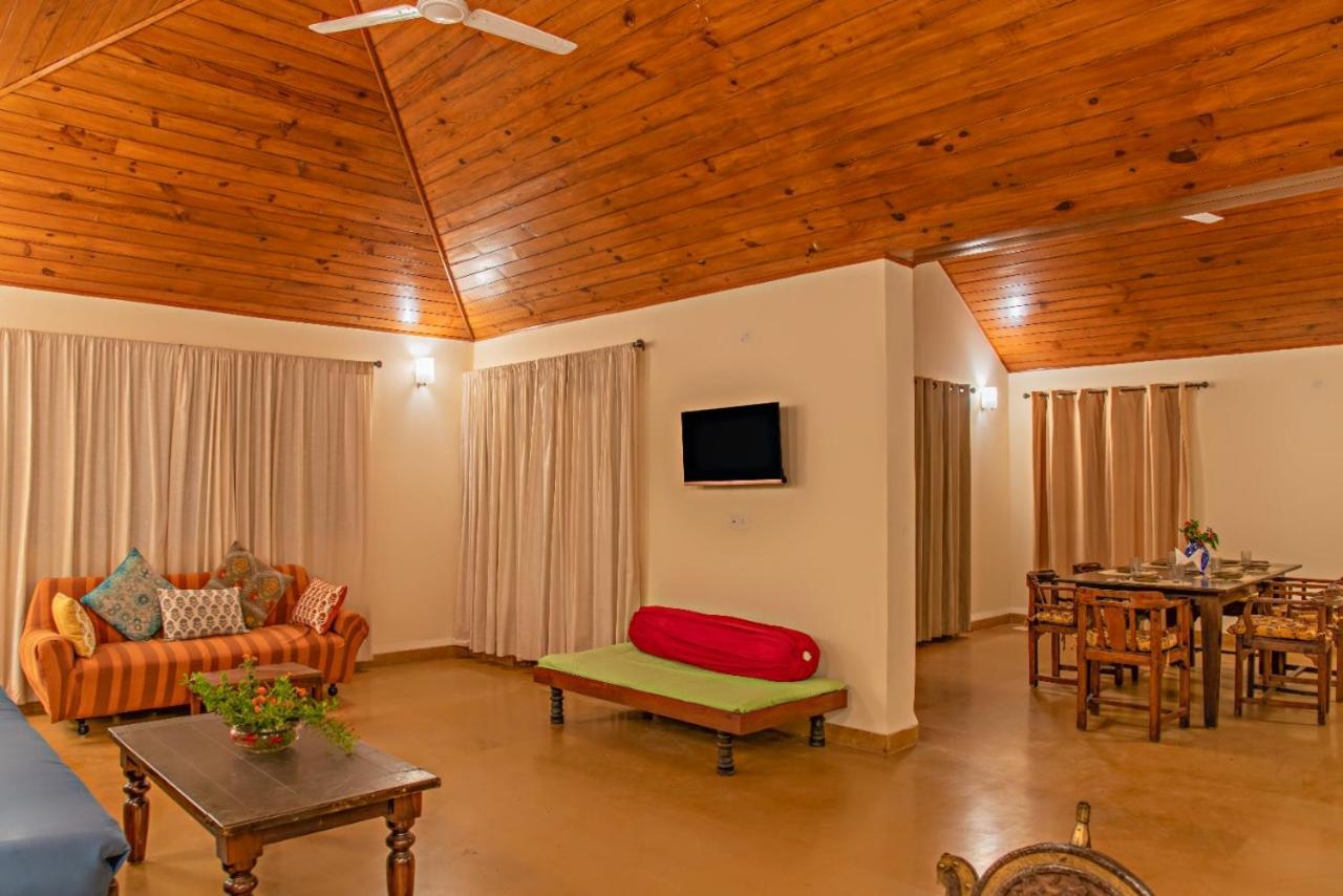 Western Edge Kasauli !Lawn! Bonfire! Peace! Pvt Villa ! Exterior photo